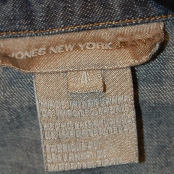 Jones New York Women's Denim Blue Jean Jacket W/Side Zipper Size 4 - Picture 10 of 12
